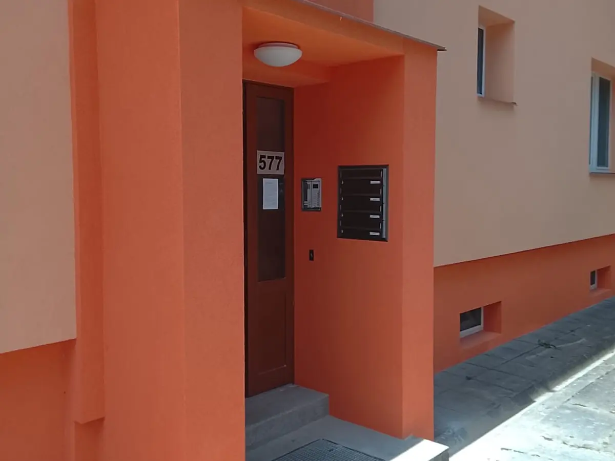 Tlumačov - Skály - bytový dům - 02.06.2025